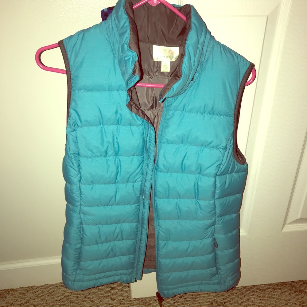 I have too many vest- someone else can enjoy it!